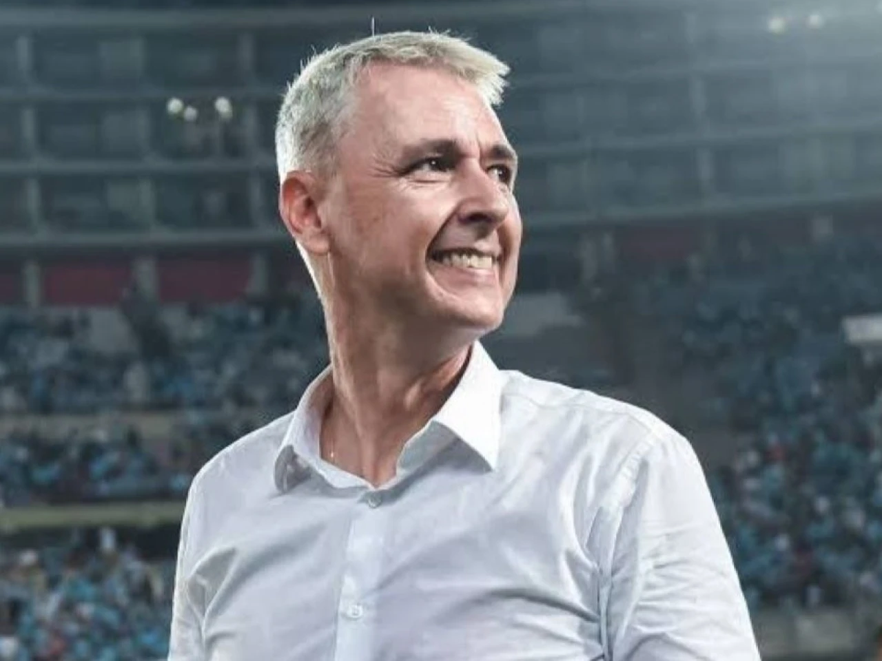 El brasileño Tiago Nunes es el nuevo técnico de Liga