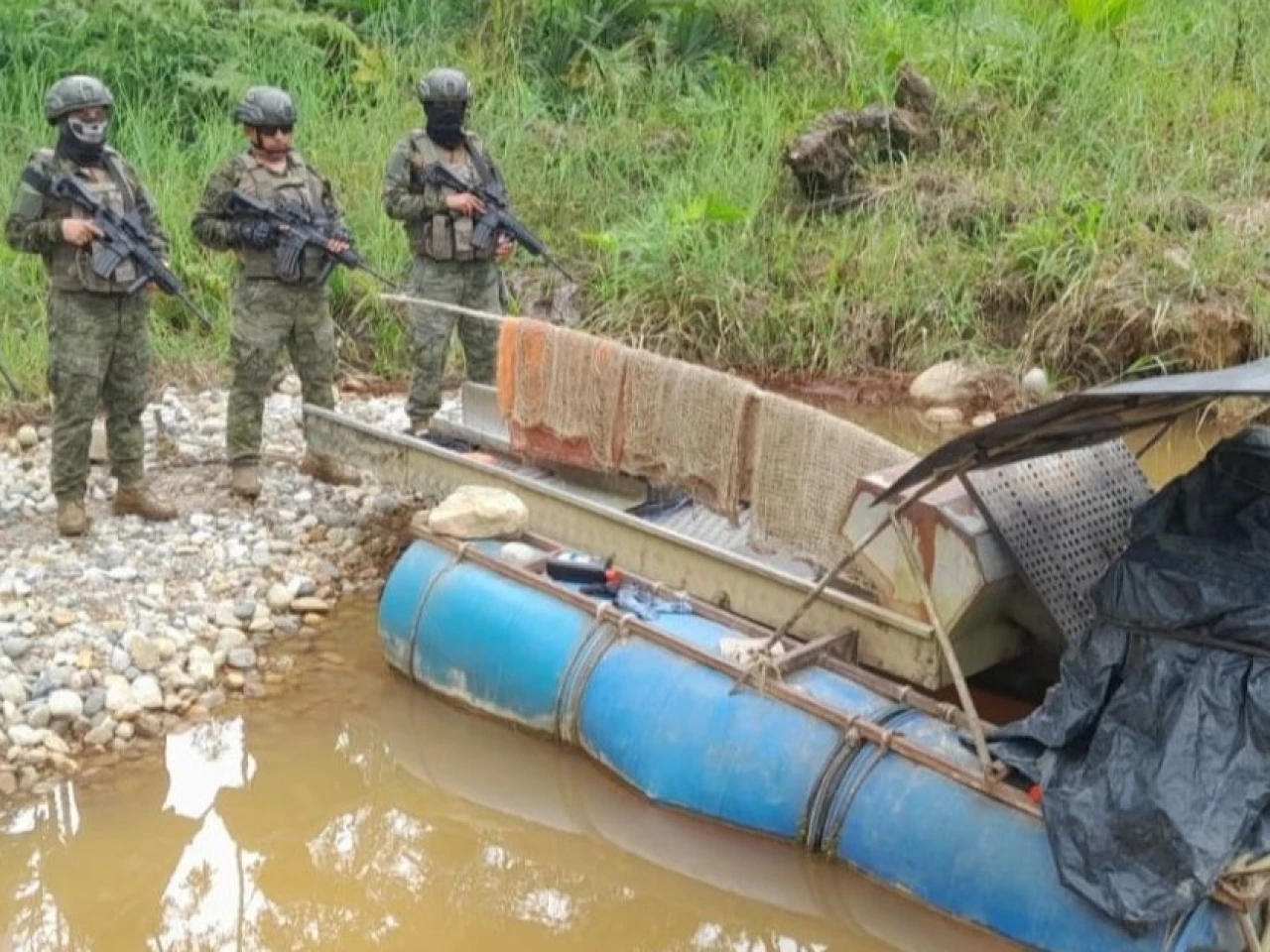 Fuerzas Armadas ejecutaron operación contra la minería ilegal en Cascales