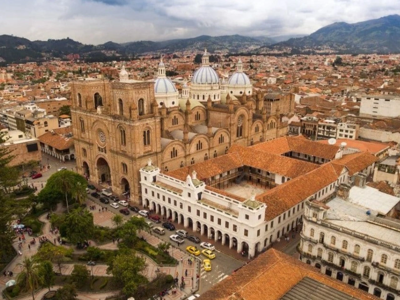 Cuenca registra la canasta familiar básica más cara del país