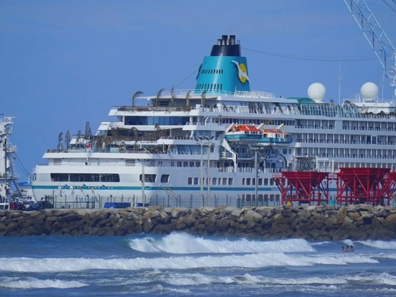 Manta recibió al primer crucero del año
