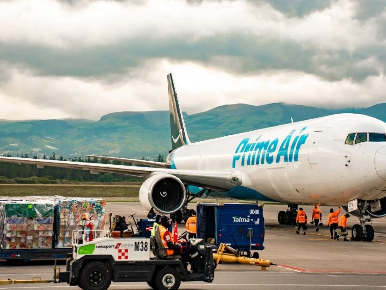 Amazon Air Cargo inicia operaciones en Ecuador con vuelos de carga entre Quito y Miami