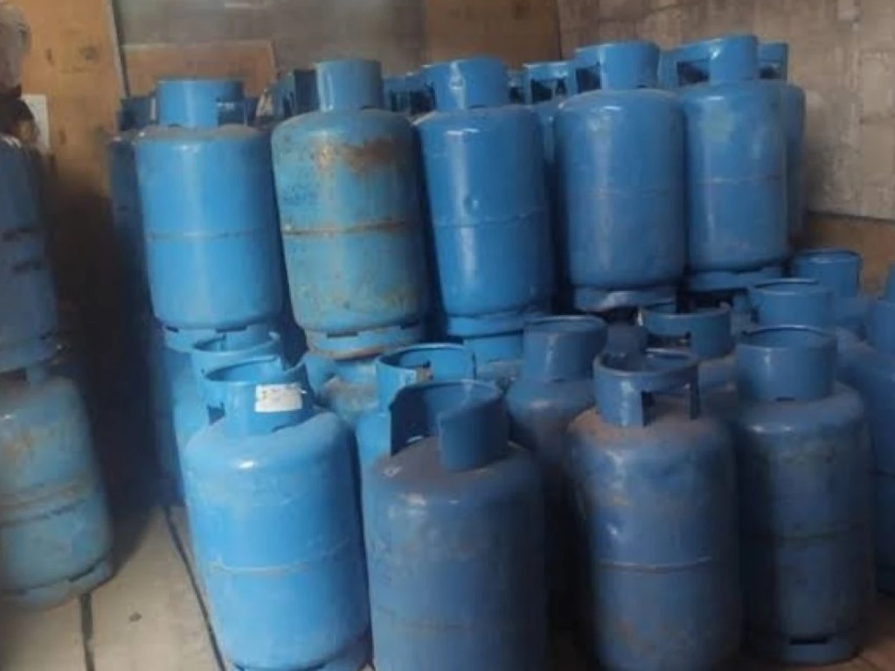 IVA, subsidio al gas y décimos: Gobierno descarta reformas en Ecuador