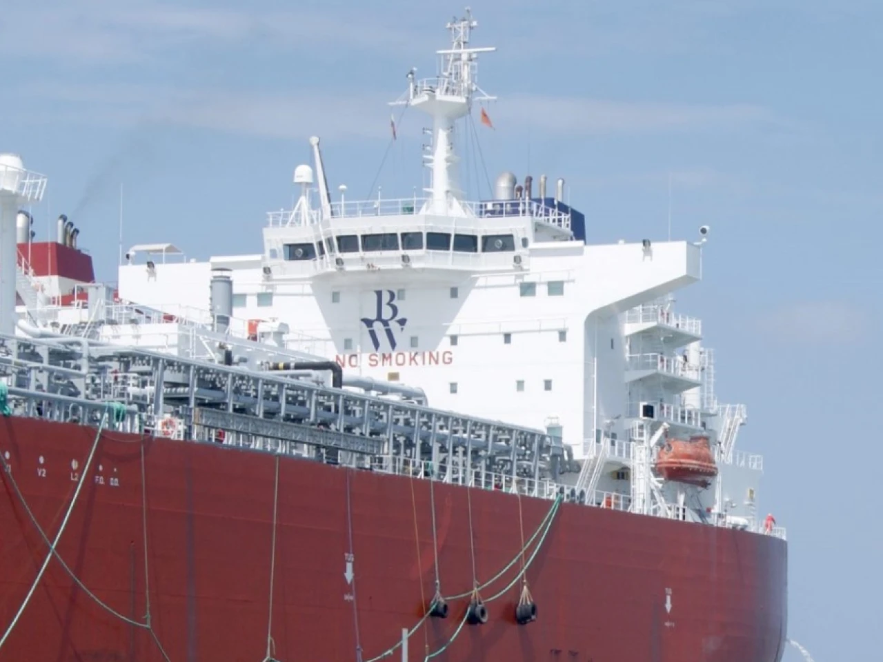 Petroecuador vendió 720.000 barriles de crudo Oriente a Petrochina