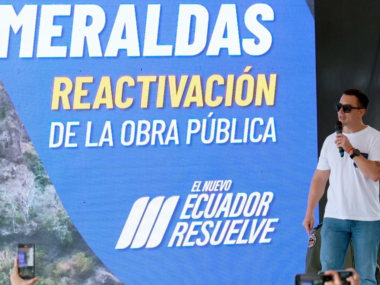 El Gobierno invirtió $ 23 millones en trabajos viales en Esmeraldas