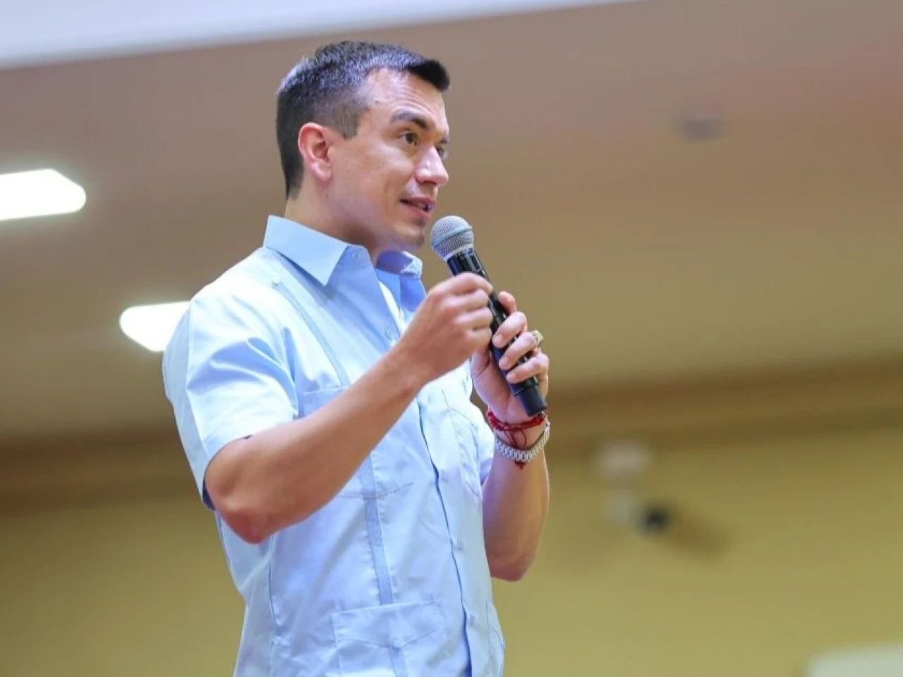 Noboa admitió que la derrota en referéndum fue un remezón