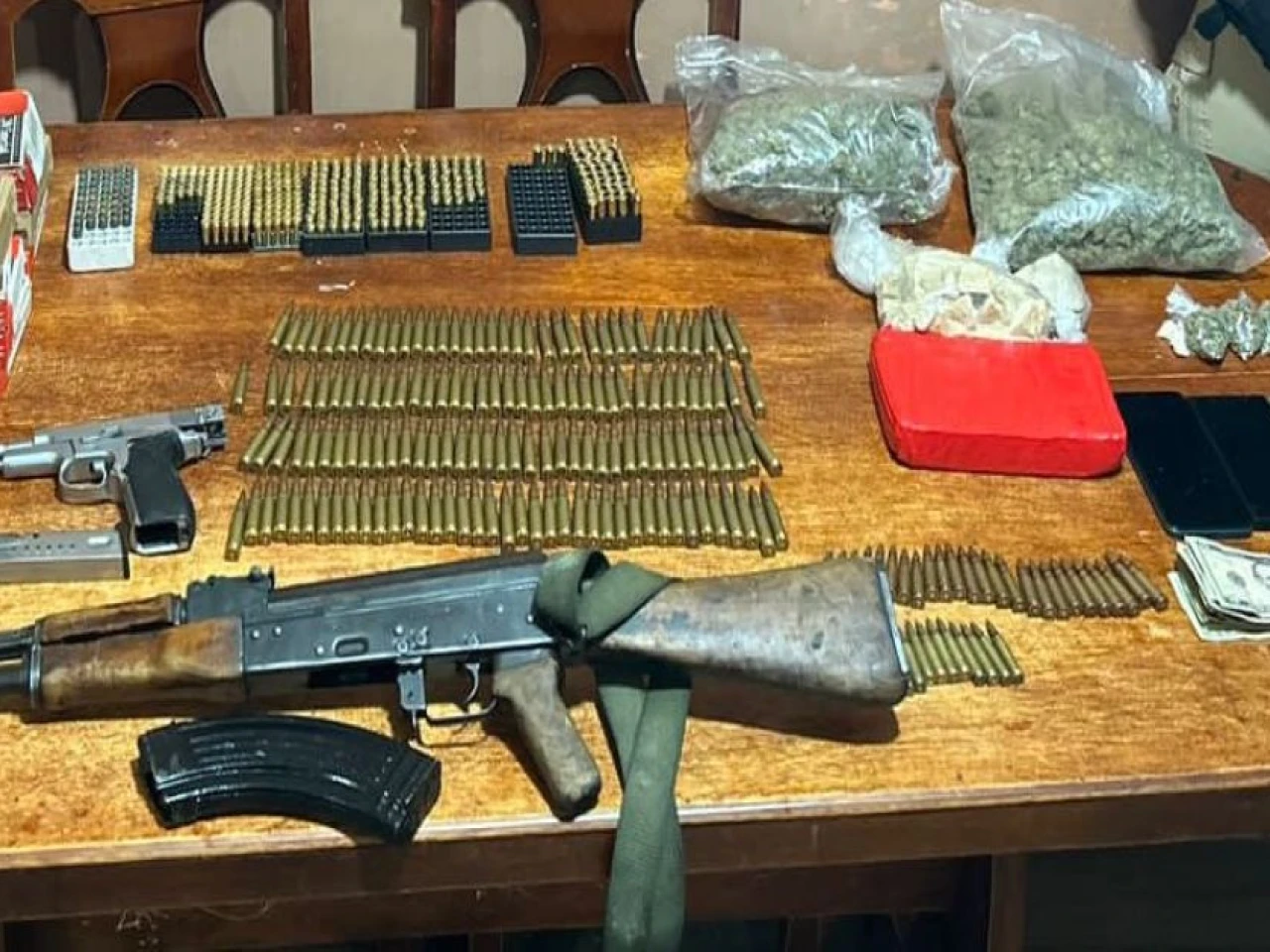 29 integrantes de 'Los Lobos' fueron detenidos en Loja y El Oro 