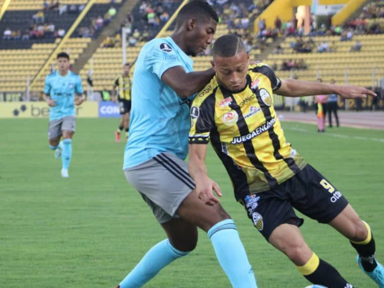 Emelec y 9 de Octubre consiguieron sus primeras victorias