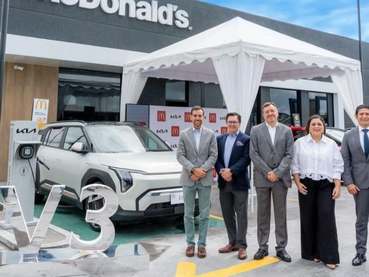 Kia y McDonald’s firmaron una alianza estratégica en Ecuador 