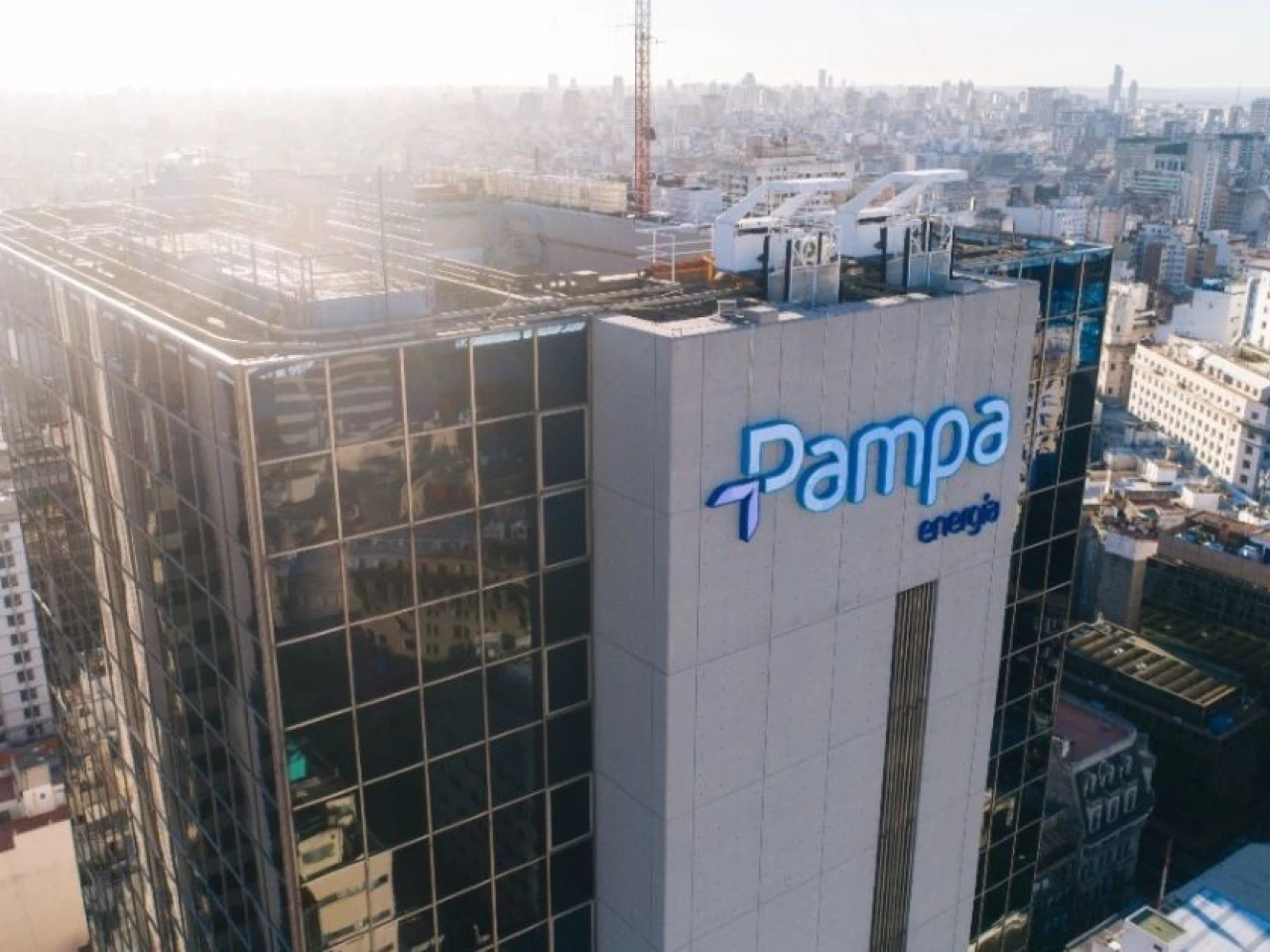 Pampa Energía colocó deuda por $ 450 millones