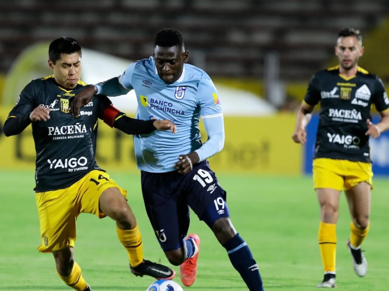 Universidad Católica igualó con The Strongest en el Atahualpa