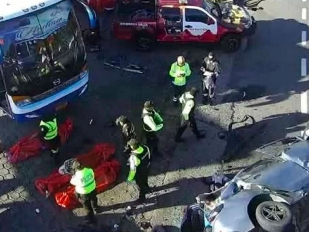 4 colombianos fallecieron en accidente de tránsito en Alóag