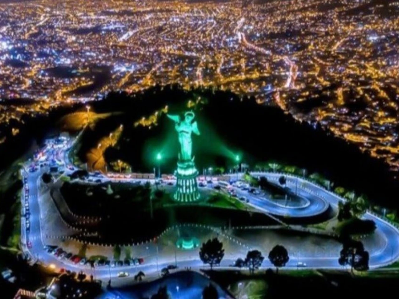 Turismo y transporte aéreo concentran agenda económica de la CAN en Quito 