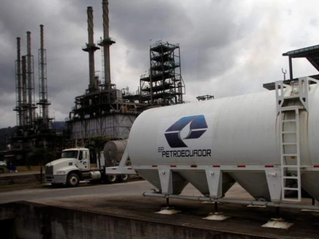 El Gobierno eliminó el ISD para la importación de combustibles derivados de hidrocarburos