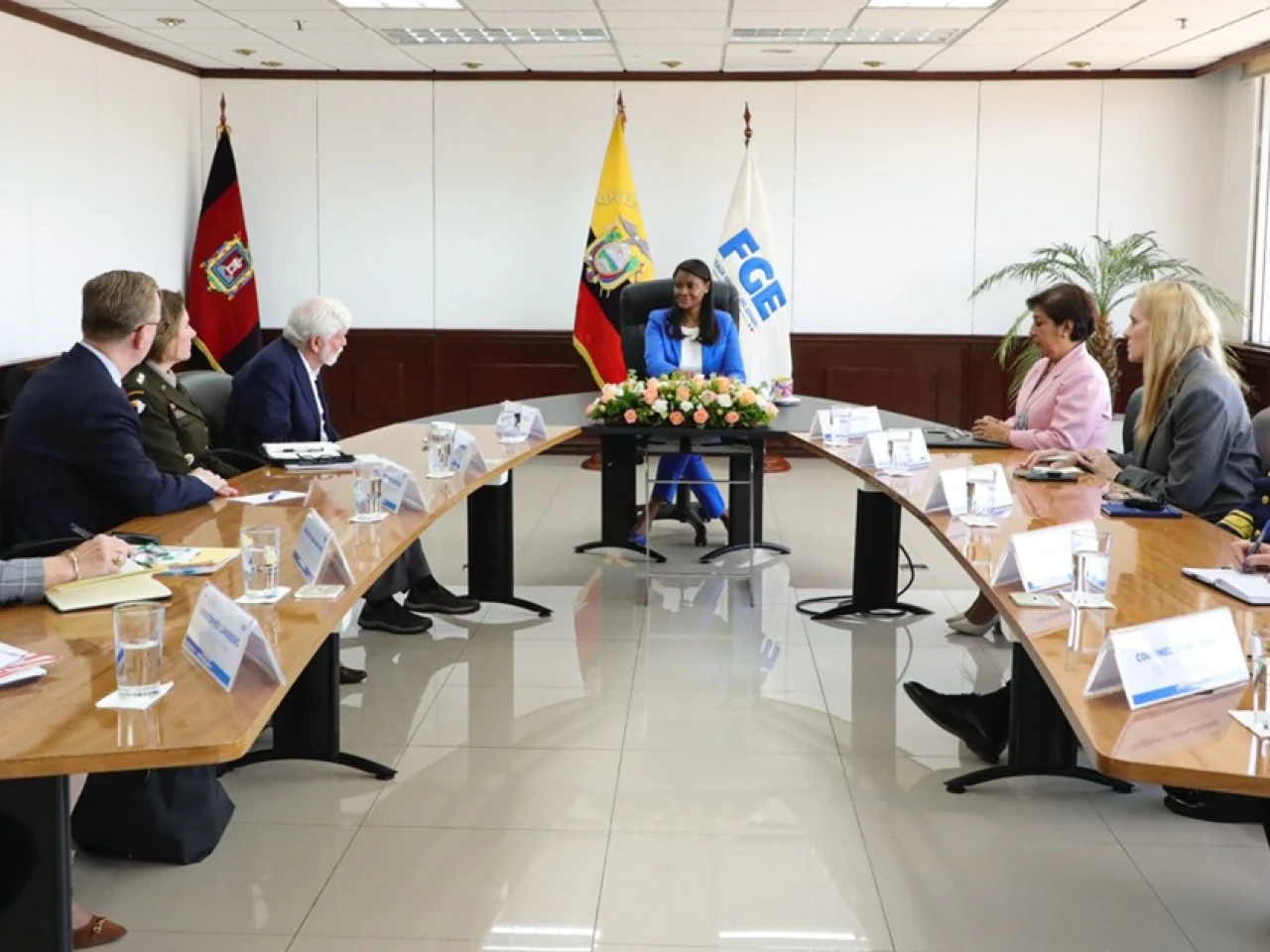 Diana Salazar se reunió con delegación de Estados Unidos