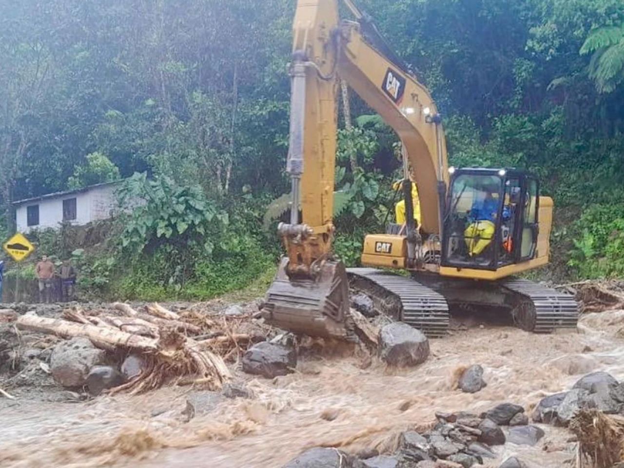 La cifra de muertos por alud en Baños asciende a 7
