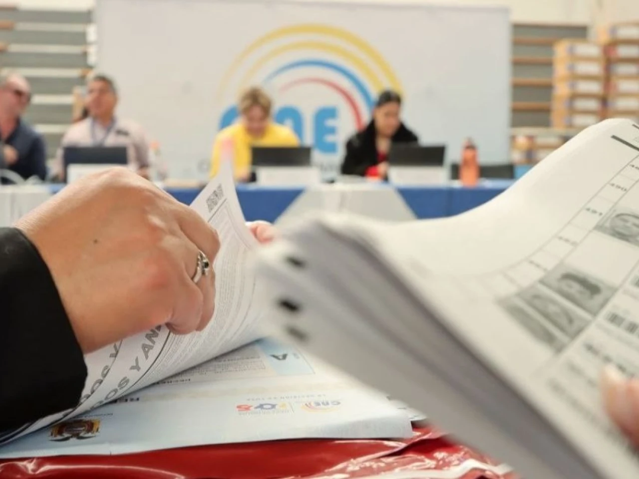 61,83 % rechazó en el referéndum instalar una Asamblea Constituyente