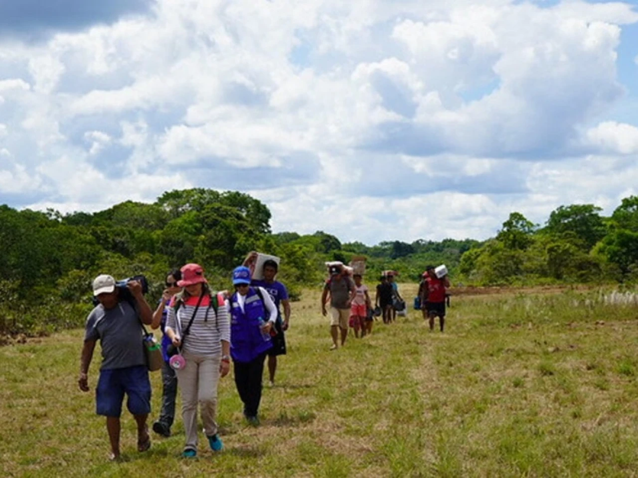 OPS lleva atención médica a comunidades indígenas del Vaupés en la Amazonia colombiana