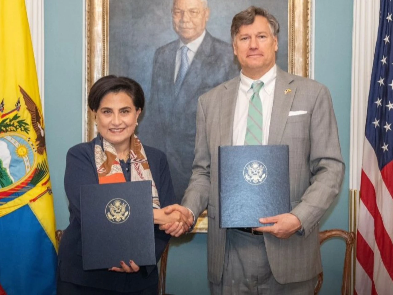 Ecuador profundiza su acercamiento con Estados Unidos con acuerdo en energía nuclear