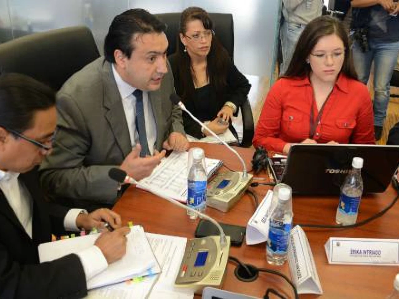 Ecuador tendrá presupuesto "austero" en 2016