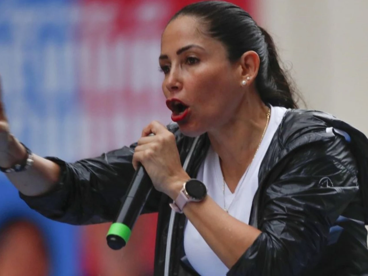 Luisa González pide abandonar "mentiras" de Noboa