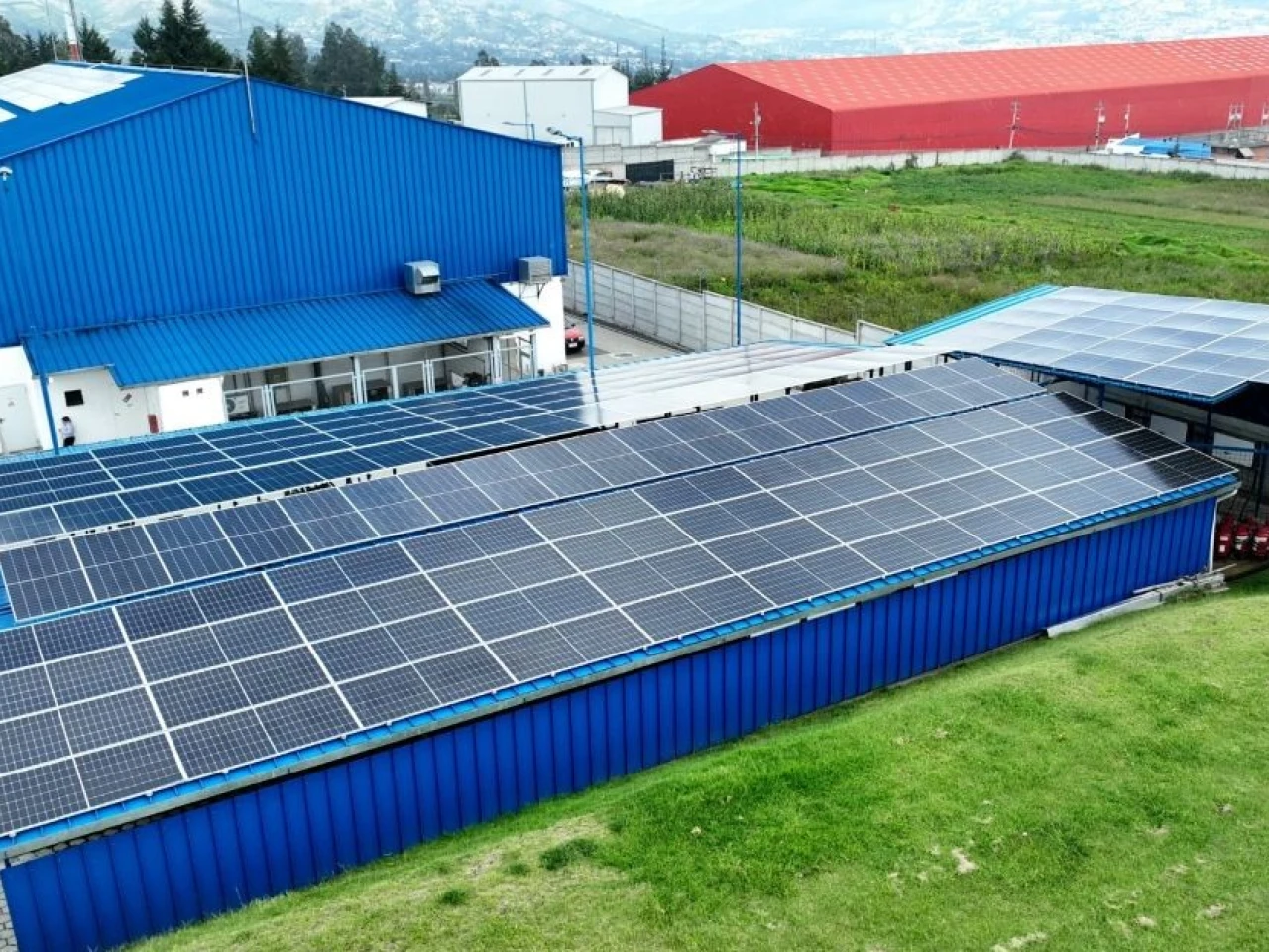 Empresas ecuatorianas aceleran inversiones en generación eléctrica para reducir el riesgo de nuevos apagones