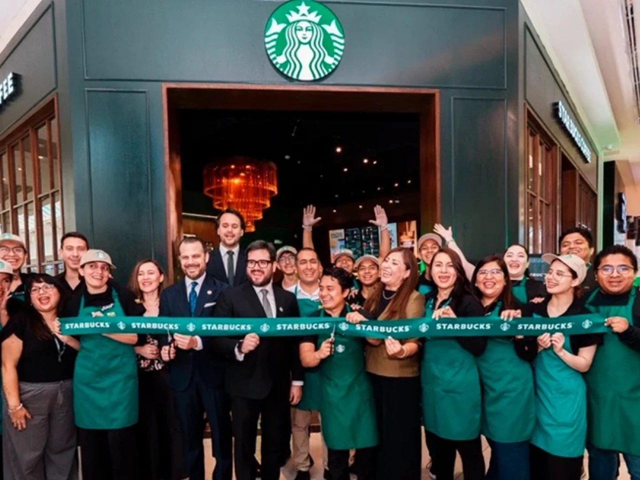Starbucks llega a Guayaquil en Mall del Sol: estos son los precios de sus bebidas