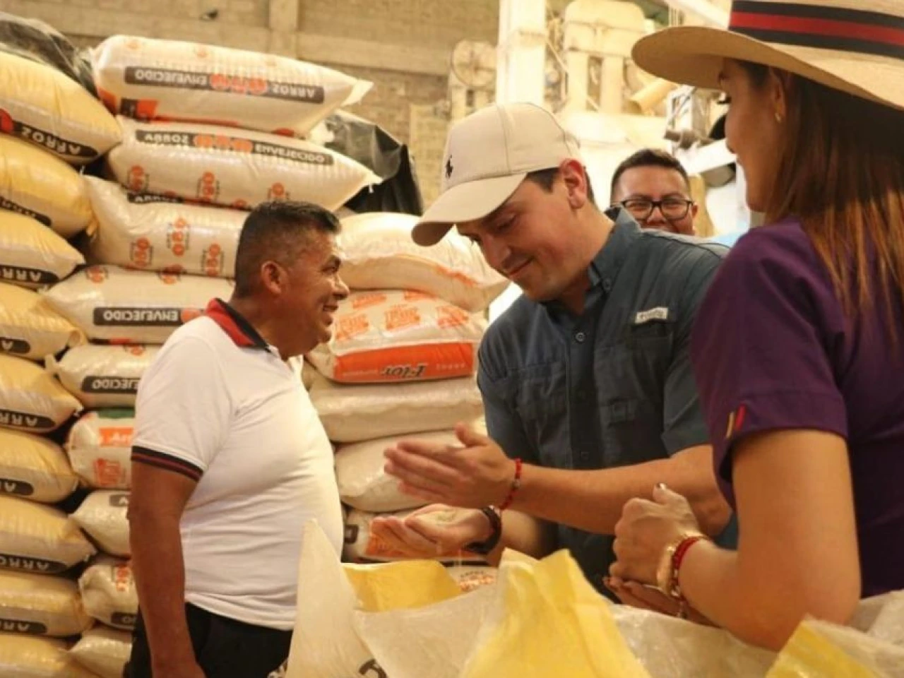 Colombia reanuda permisos para importar arroz desde Ecuador