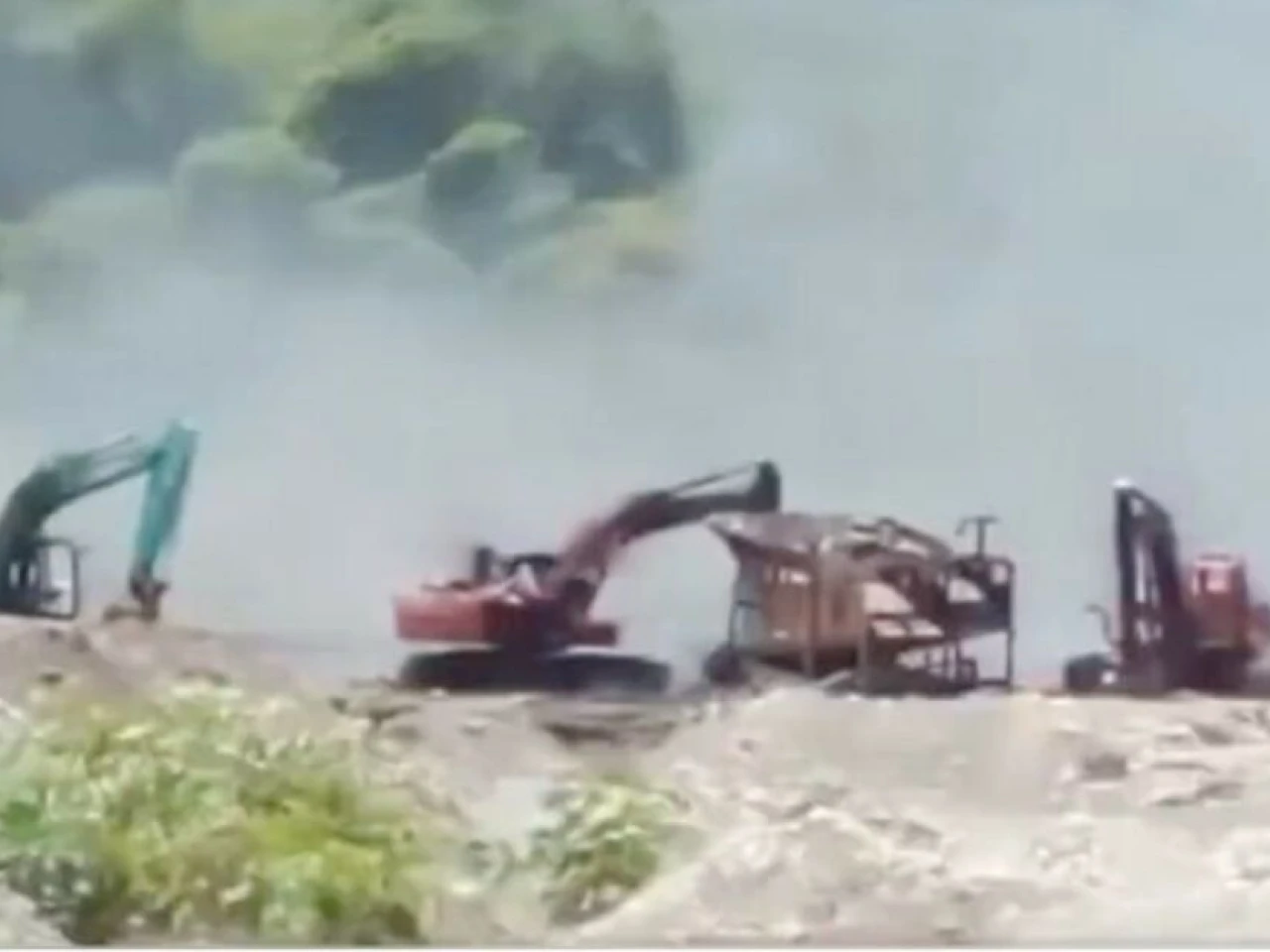 Acciones contra la minería ilegal en la frontera con Perú causan preocupación