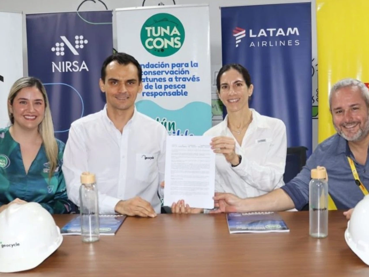 Alianza impulsa reciclaje y valorización de residuos plásticos en el Golfo de Guayaquil