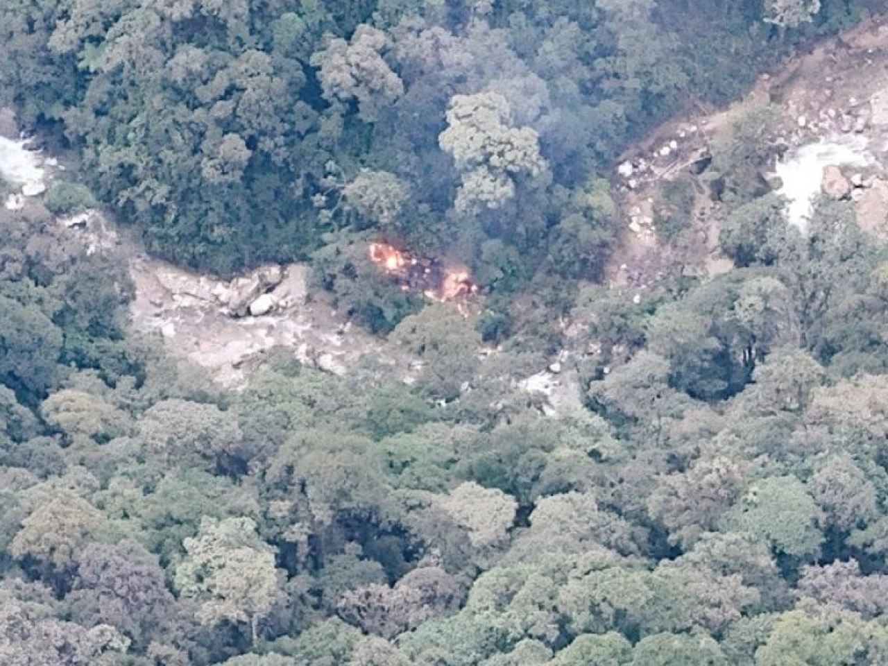 Operativoen Podocarpus deja 12 campamentos de minería ilegal y varios equipos destruidos