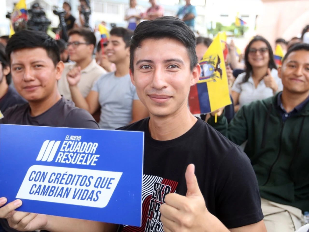 El gobierno promueve créditos para emprendimientos y vivienda