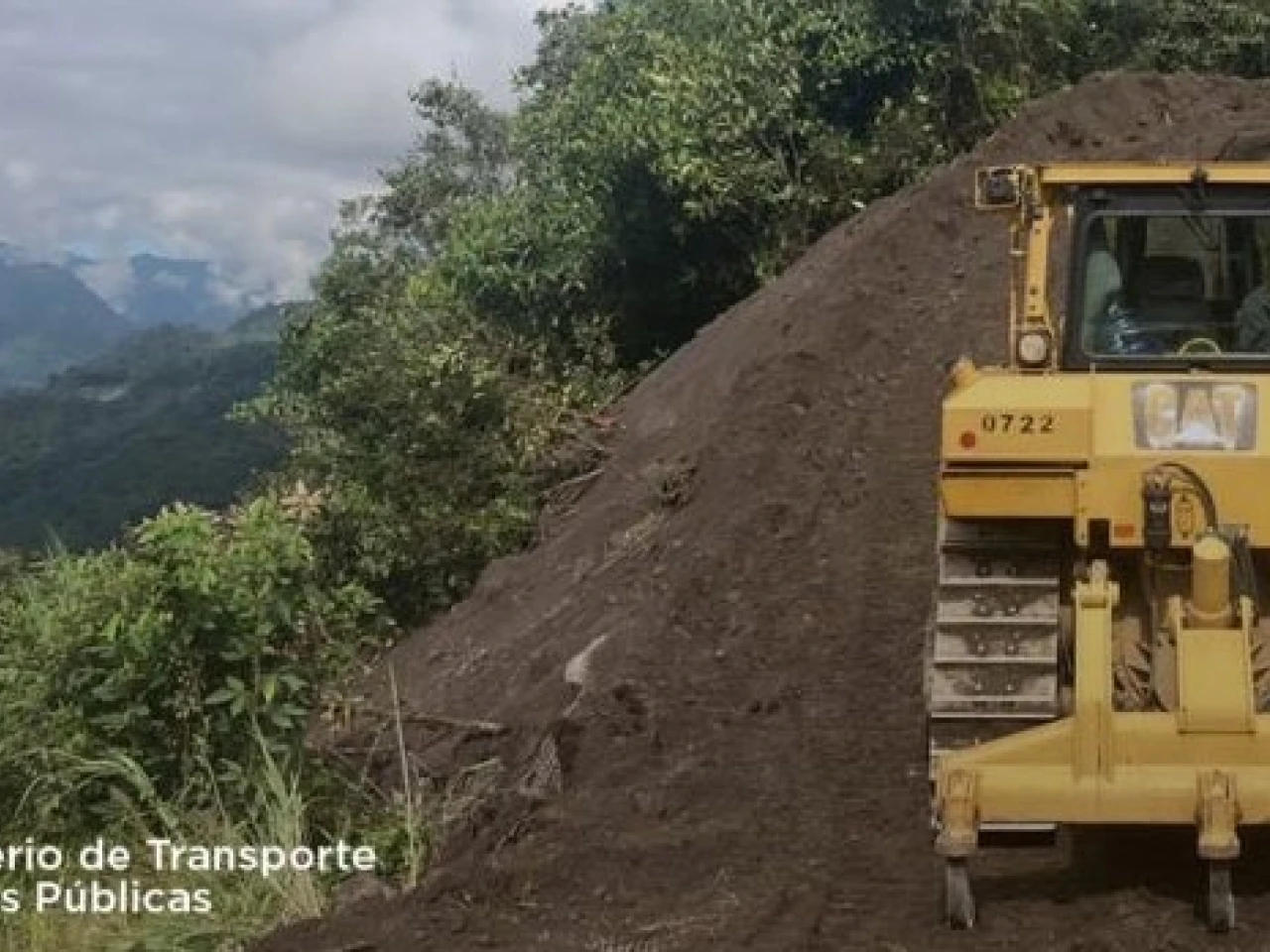 Los trabajos continúan para conectar vialmente a Napo y Sucumbíos