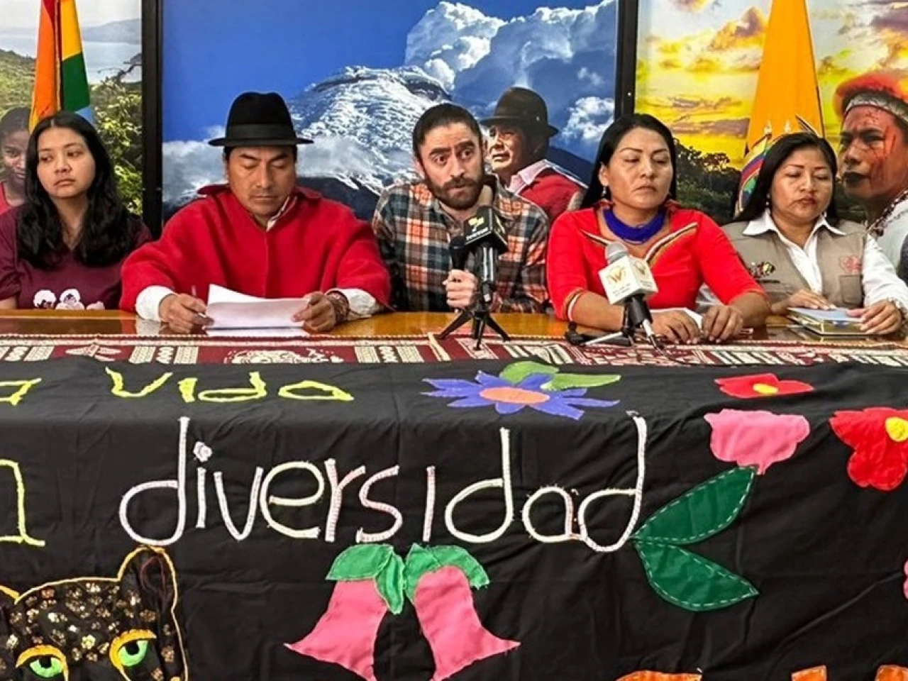 6 movimientos harán campaña por el No en la consulta popular 2024