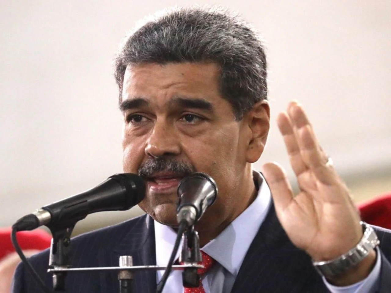 Maduro acusa a TikTok de promover una guerra civil en Venezuela