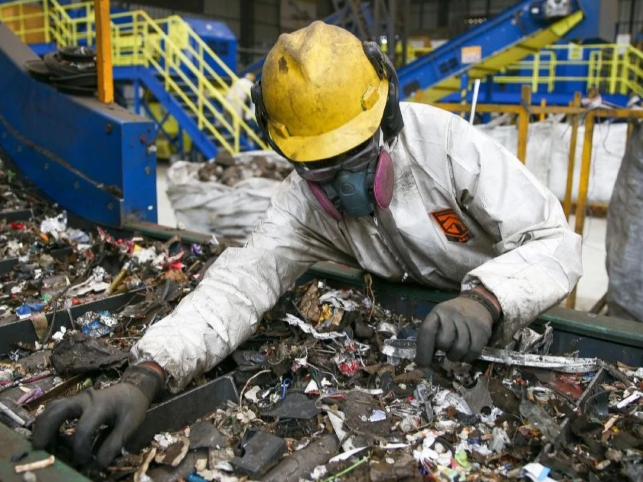 El acero verde se forja en Ecuador con millones de toneladas de chatarra reciclada