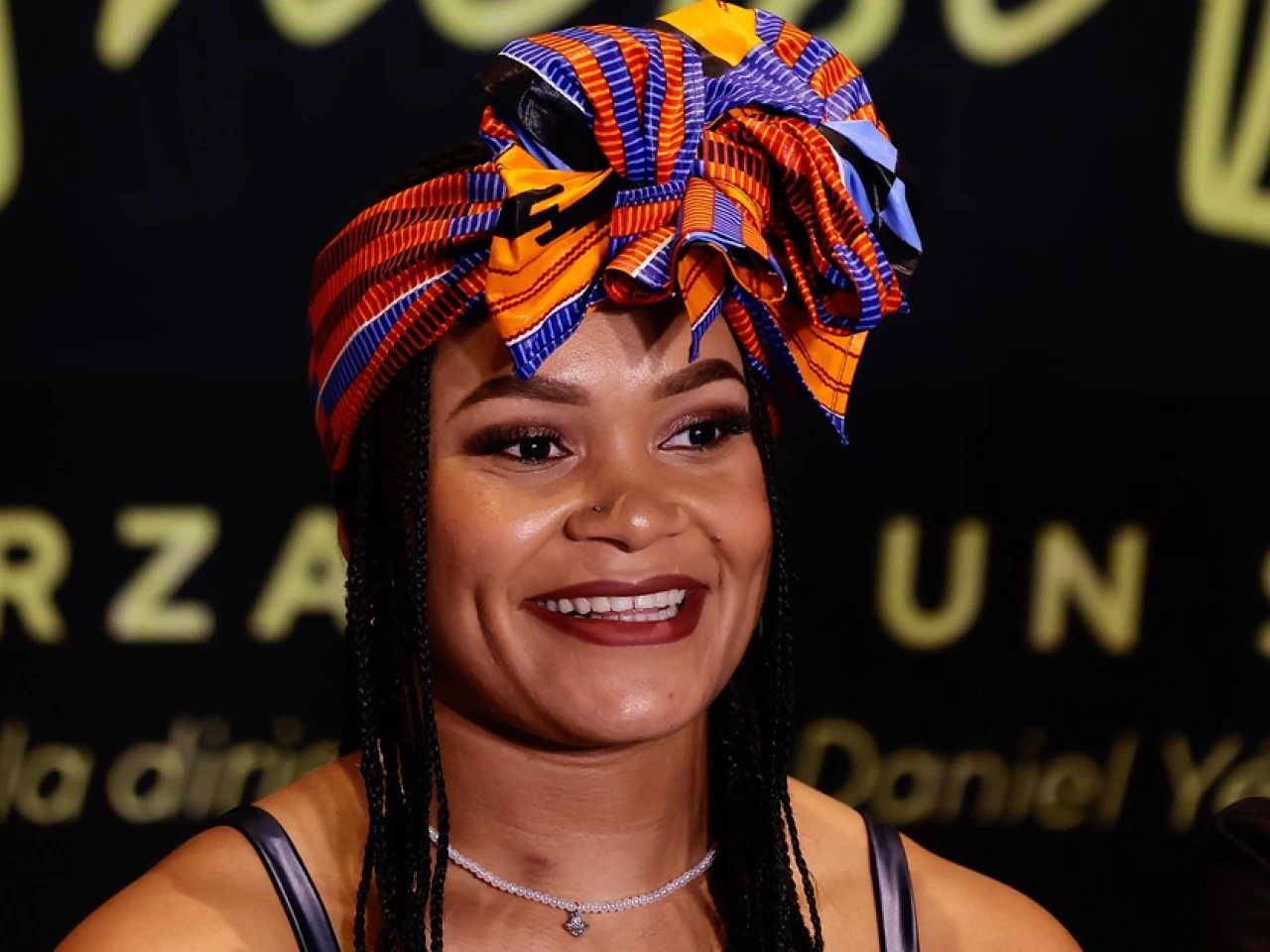 Neisi Dajomes estrena su documental para inspirar a cumplir sueños