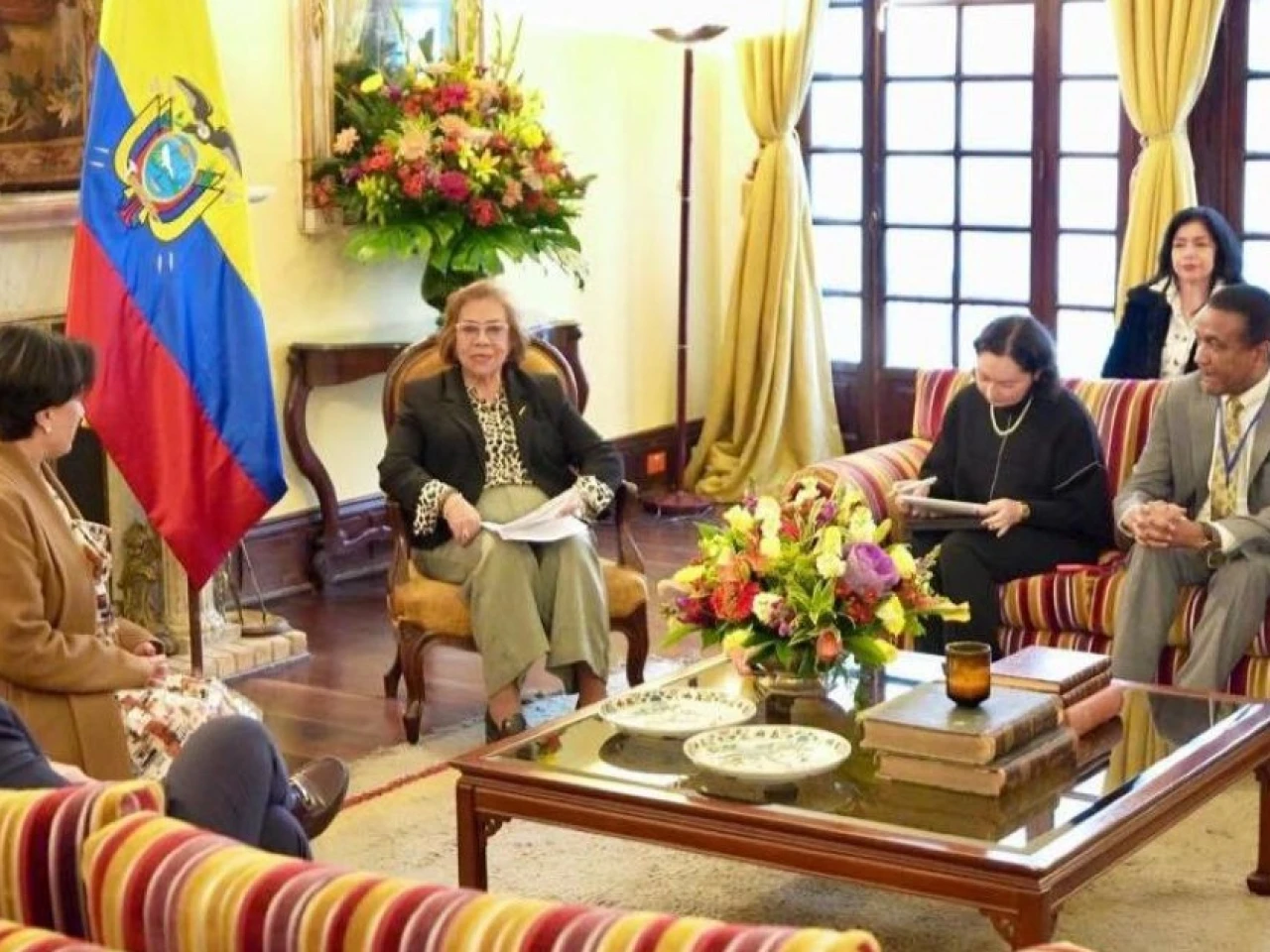 Ecuador y Colombia buscan reducir tensiones por seguridad y comercio