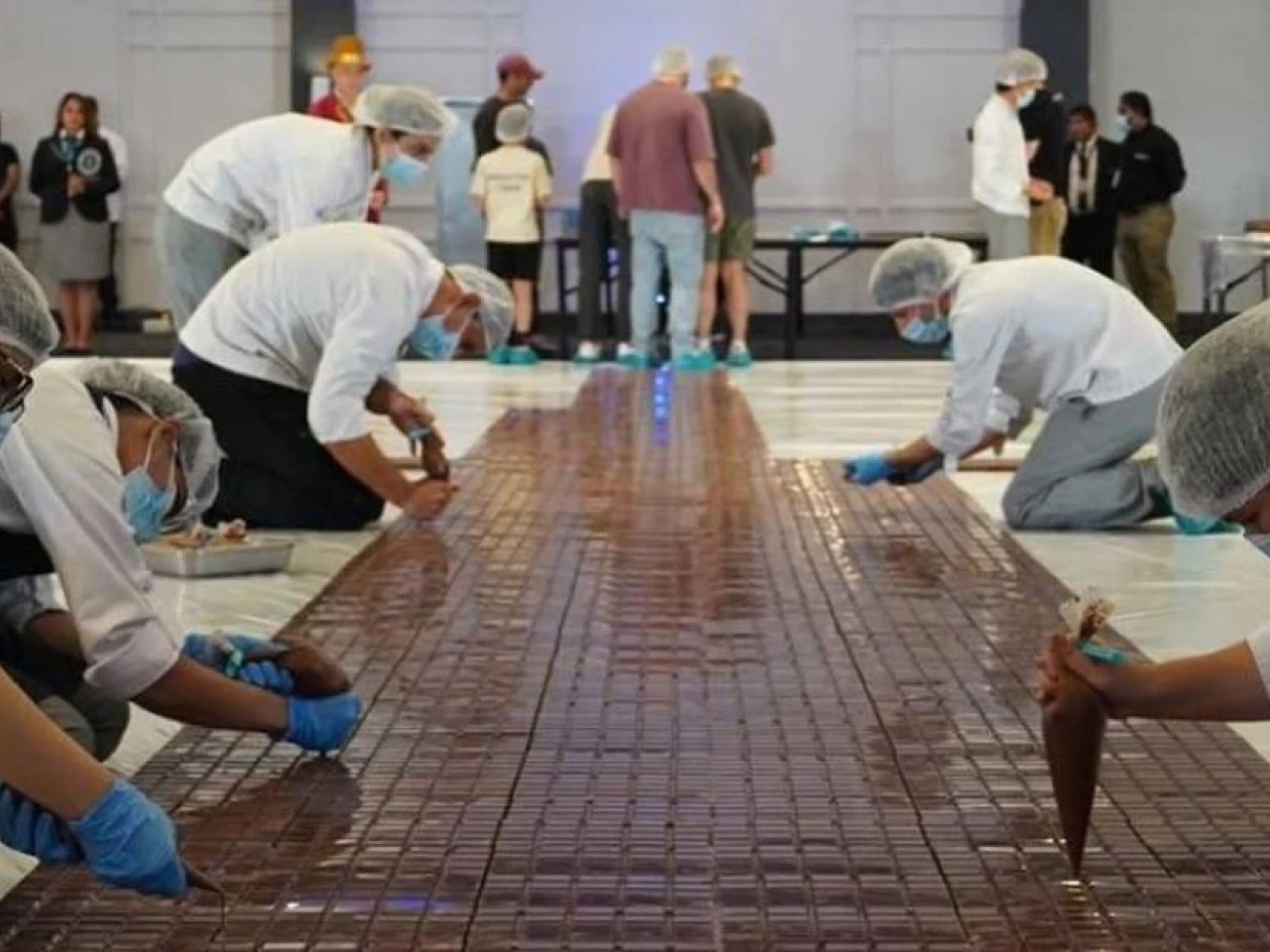 Ecuador batió récord Guinness de la barra de chocolate más grande