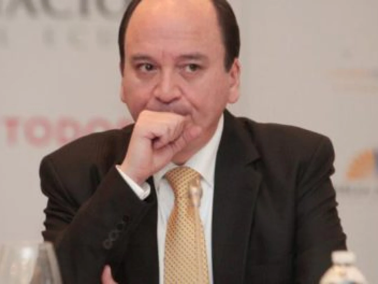 Carlos Baca anuncia que en el juicio político revelará por qué había paz en la frontera