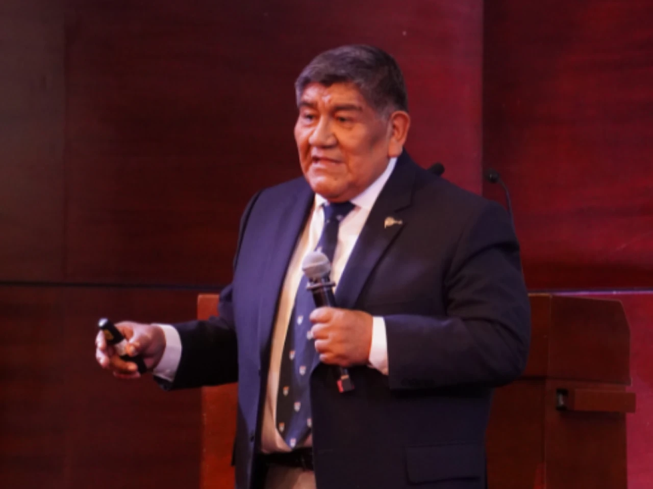 Rómulo Mucho advierte que Perú aún no identifica el potencial de las tierras raras