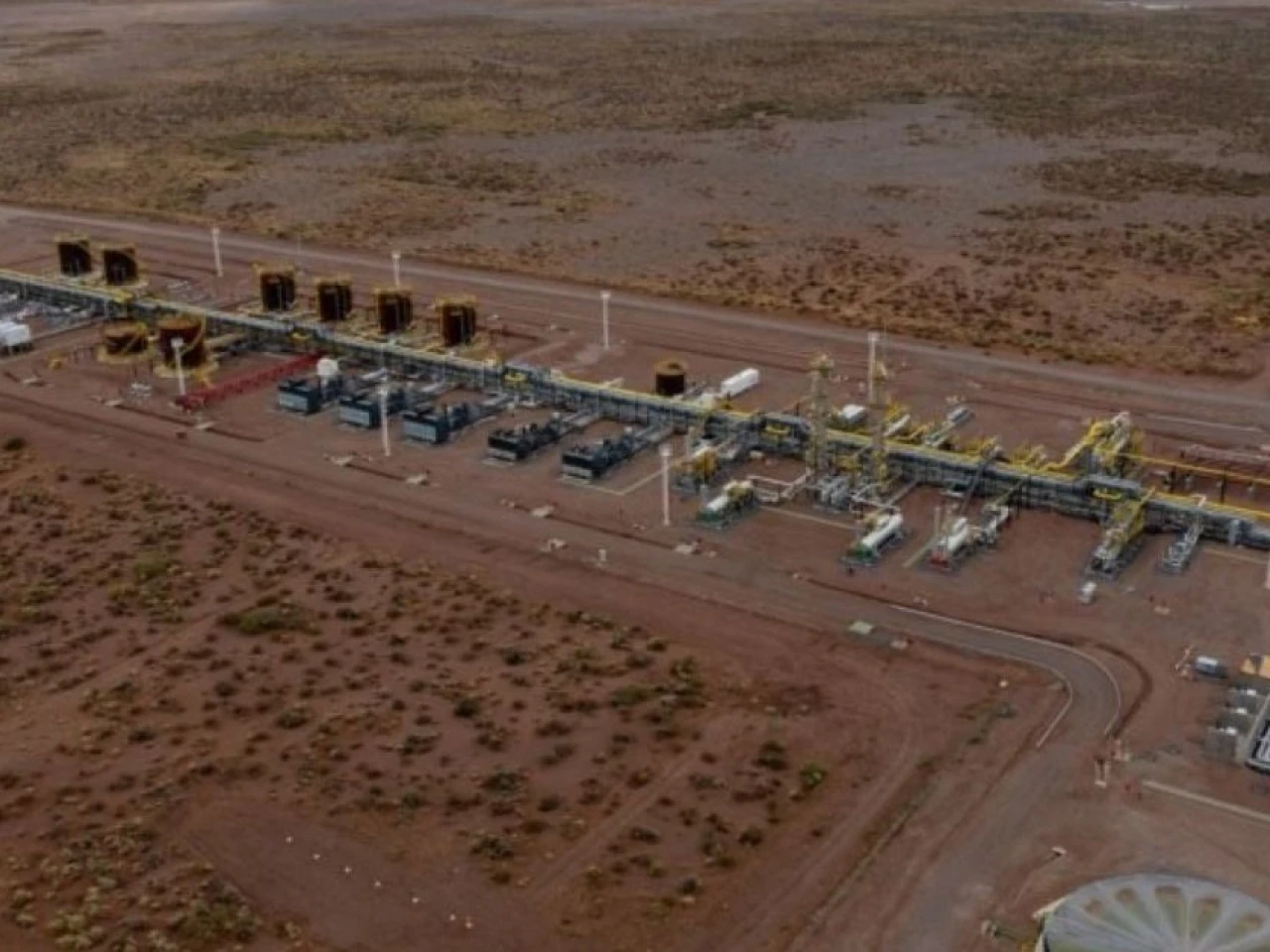 Shell amplía su producción en Vaca Muerta con nueva planta y plan de inversión millonario
