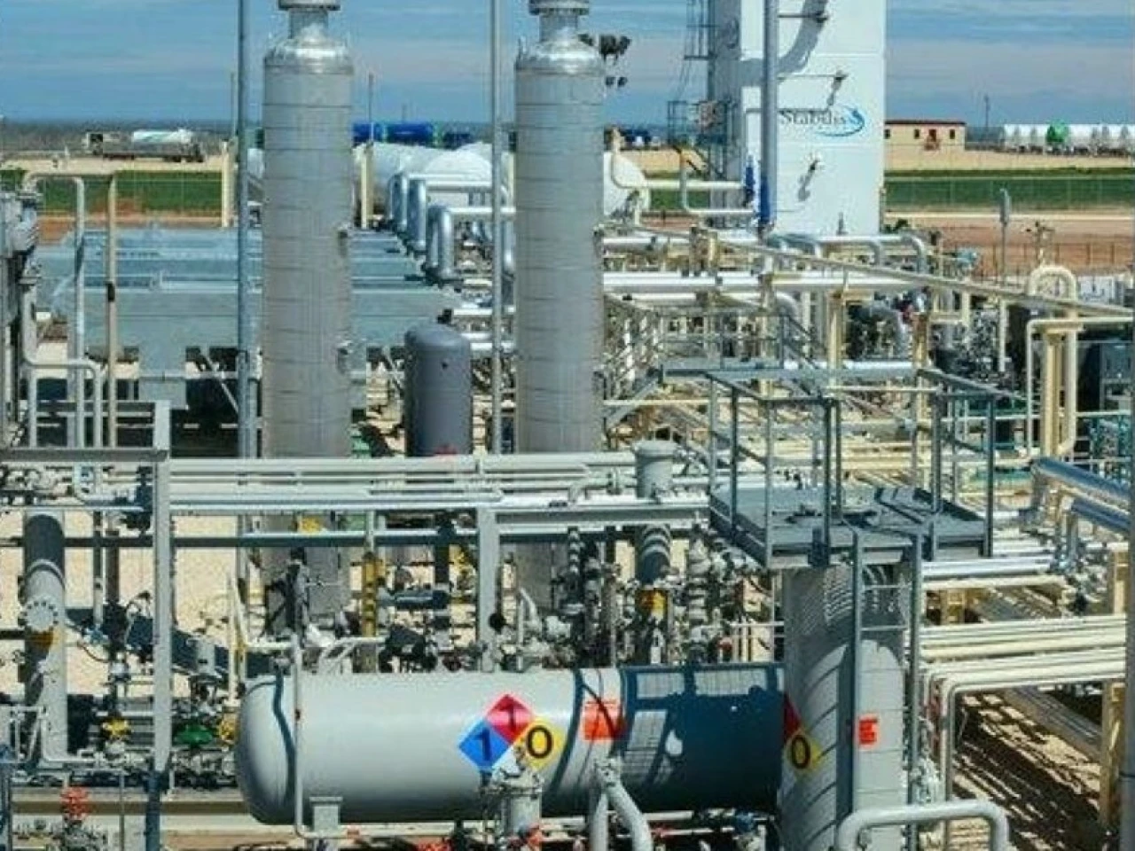 Eni anuncia un acuerdo para la compra de gas natural licuado desde EE.UU. 