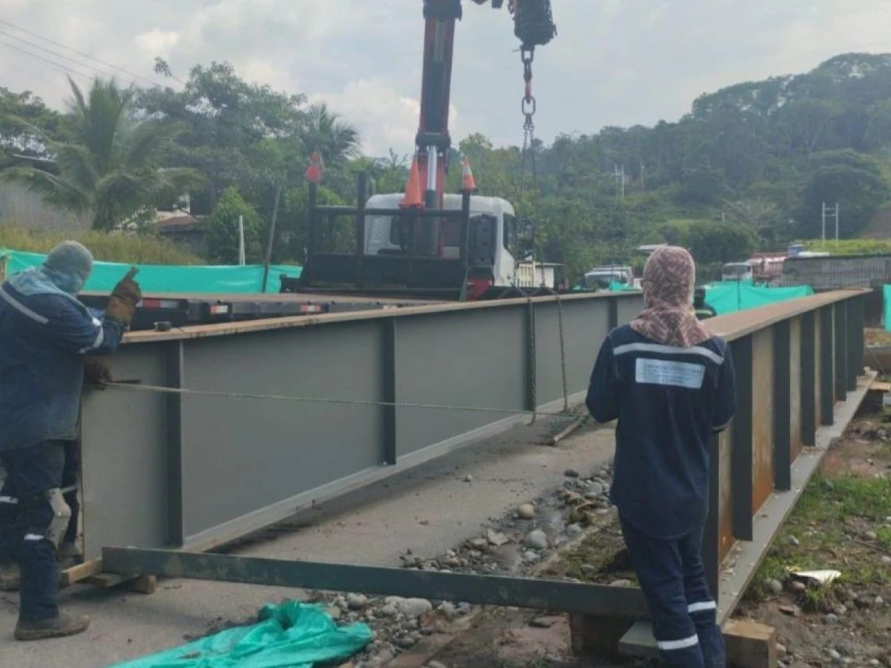 Orellana: Cuatro puentes en la vía Coca–Dayuma avanzan en construcción 