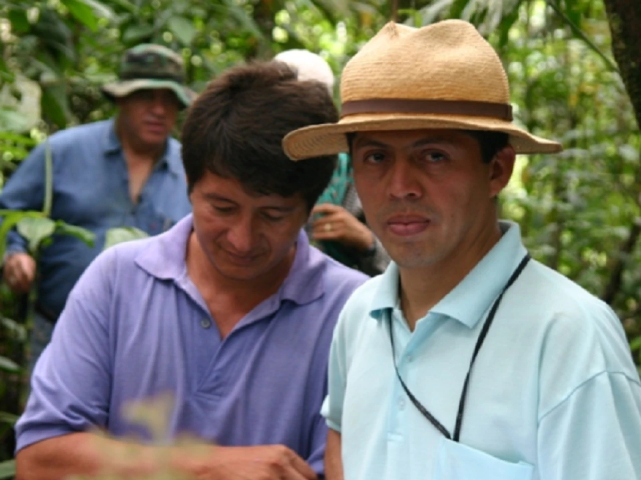 Fajardo repite engaños de Correa contra Chevron en Ecuador