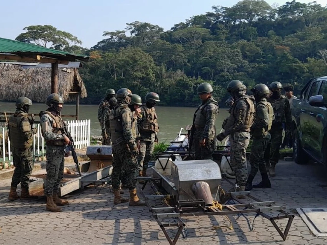 El Ejército decomisó armas en la cárcel de Lago Agrio