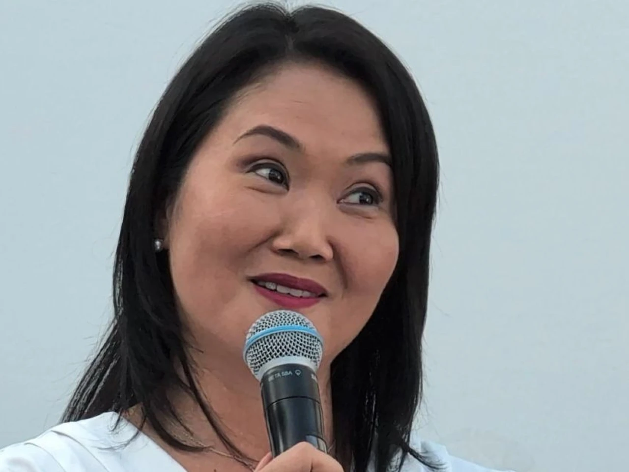 Perú: Keiko Fujimori y Roberto Sánchez protagonizan intenso debate presidencial a una semana de la segunda vuelta