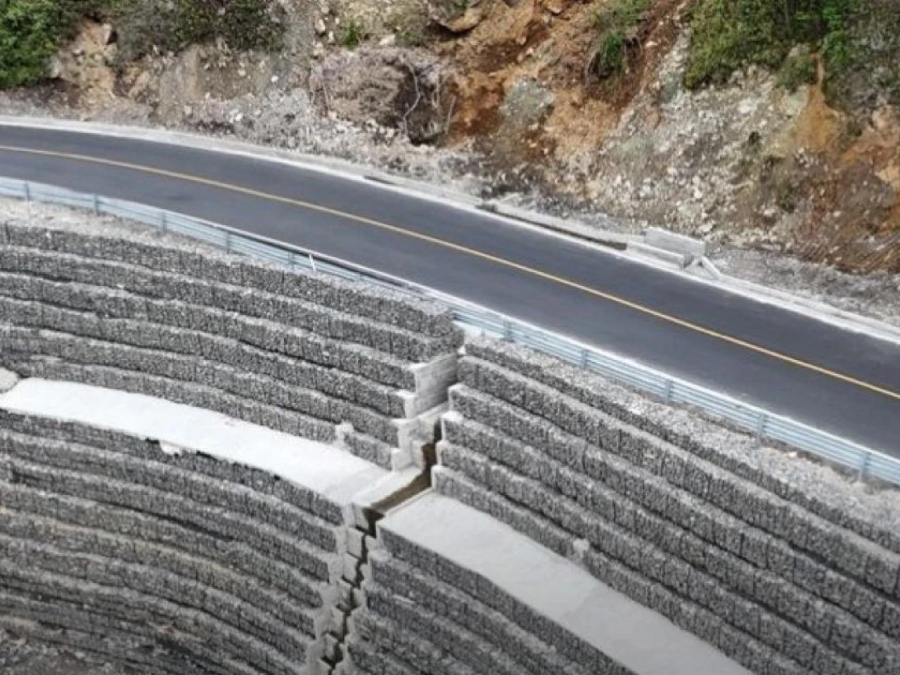 Las obras en la vía Cuyuja–Baeza culminaron