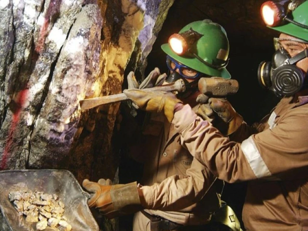 Ecuador impulsa inversión para desarrollar proyecto de cobre en Sigchos