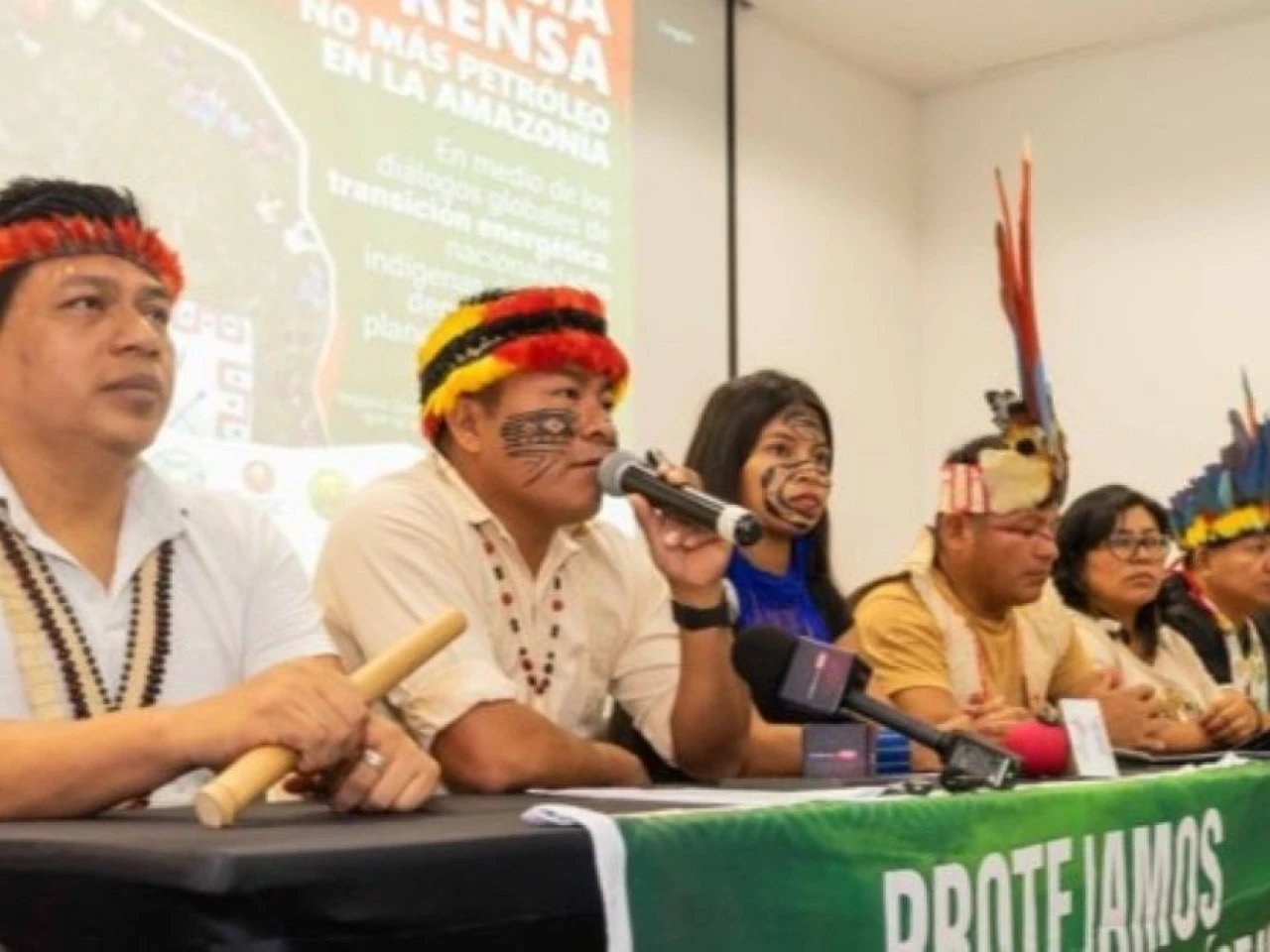 Indígenas de Pastaza llevan a foros internacionales el rechazo a la expansión petrolera