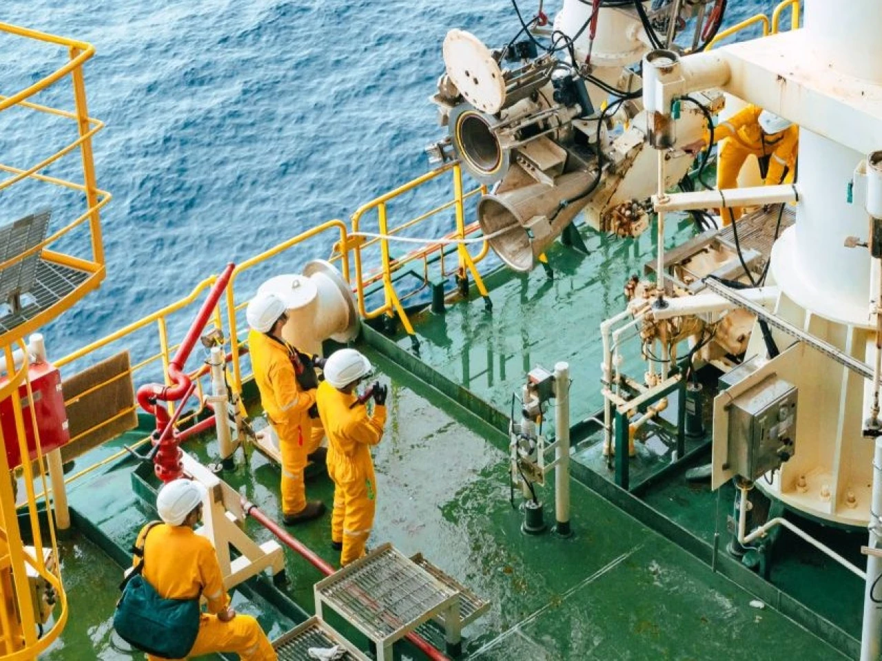 Petronas perforará 4 pozos petrolíferos nuevos en Surinam